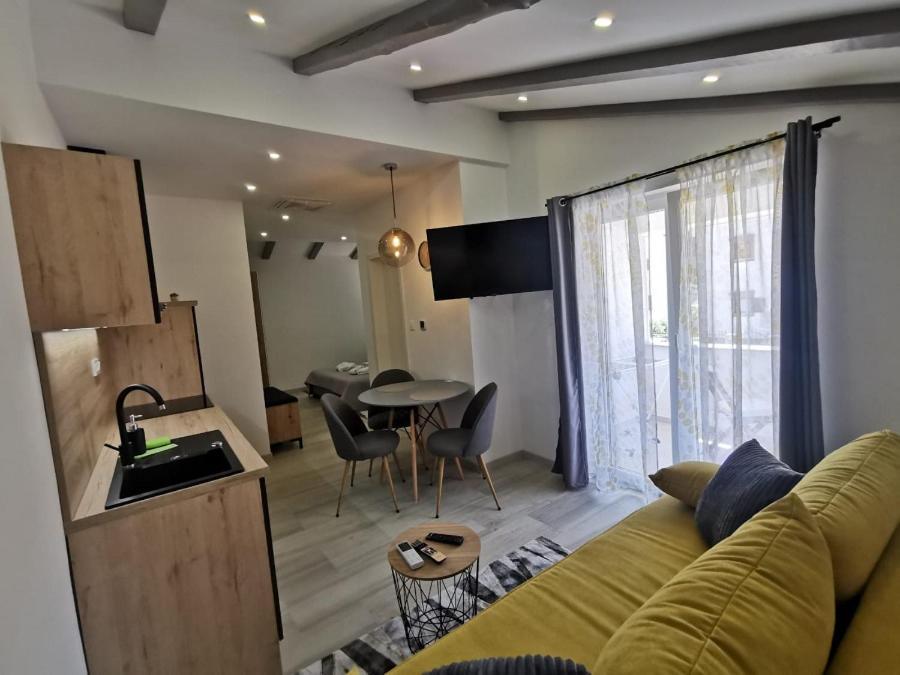 New Nikolina 4 Star Appartement Mali Lošinj Buitenkant foto