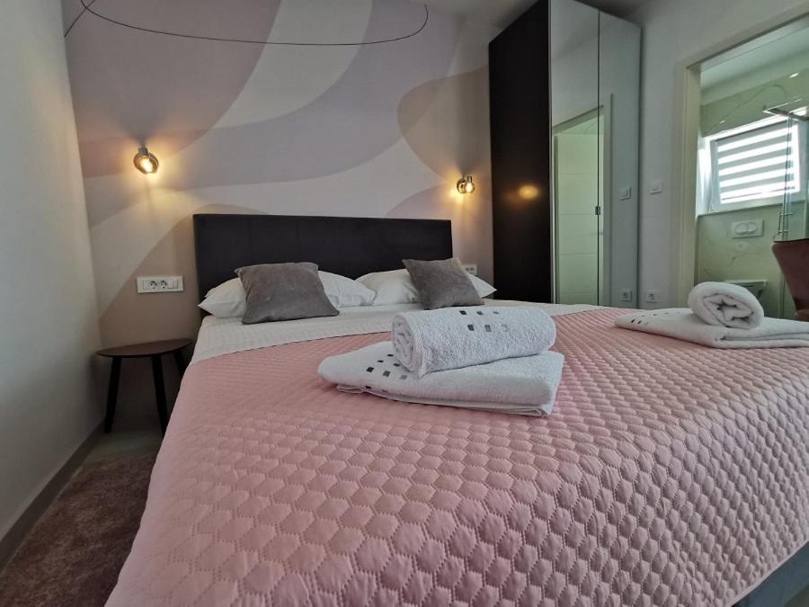 New Nikolina 4 Star Appartement Mali Lošinj Buitenkant foto